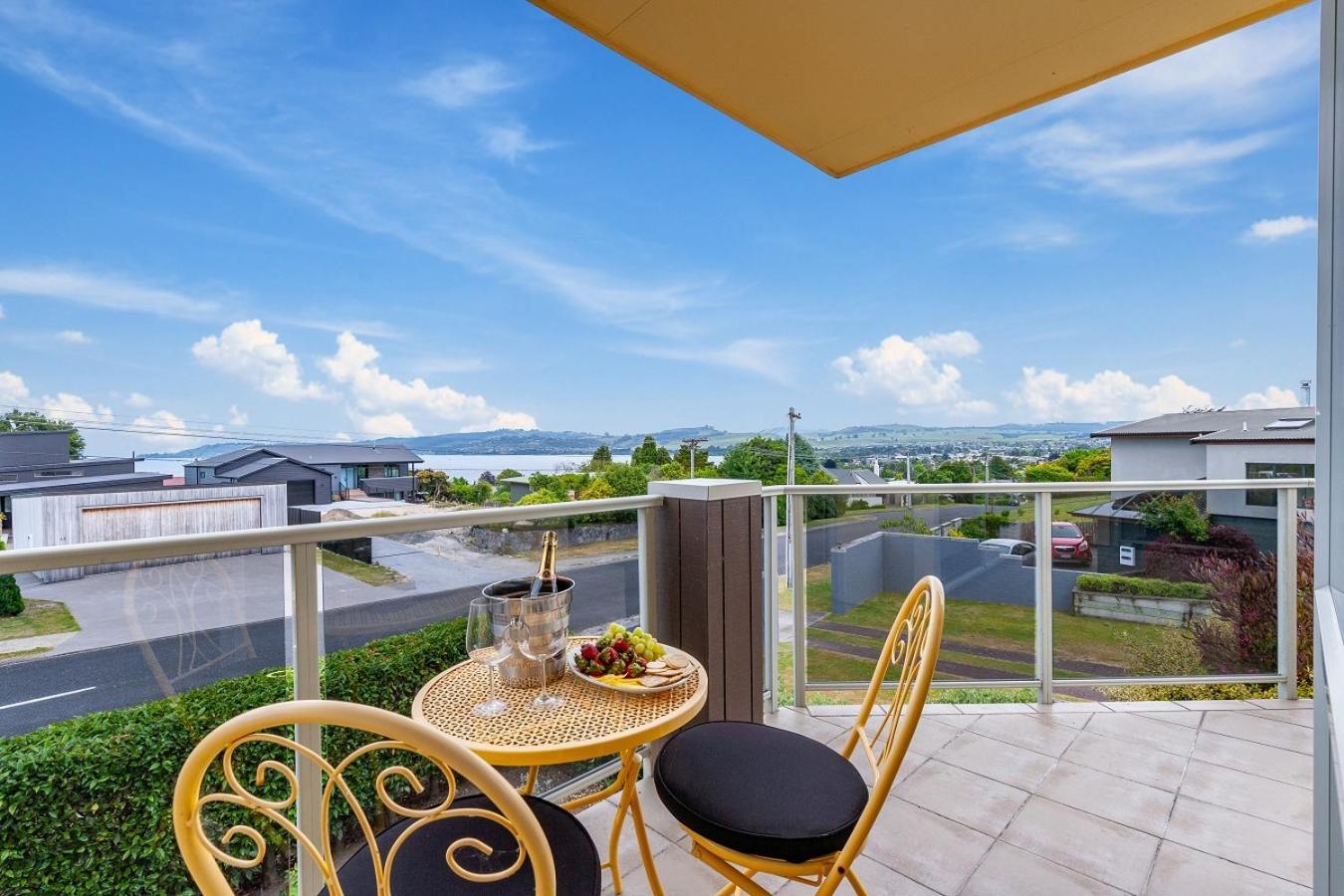 Top Of The Lake - Taupo Kültér fotó